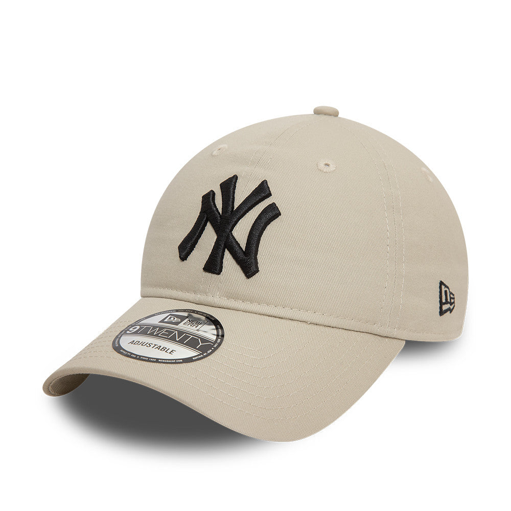New York Yankees cap, black logo, New Era, 9TWENTY, essential, beige